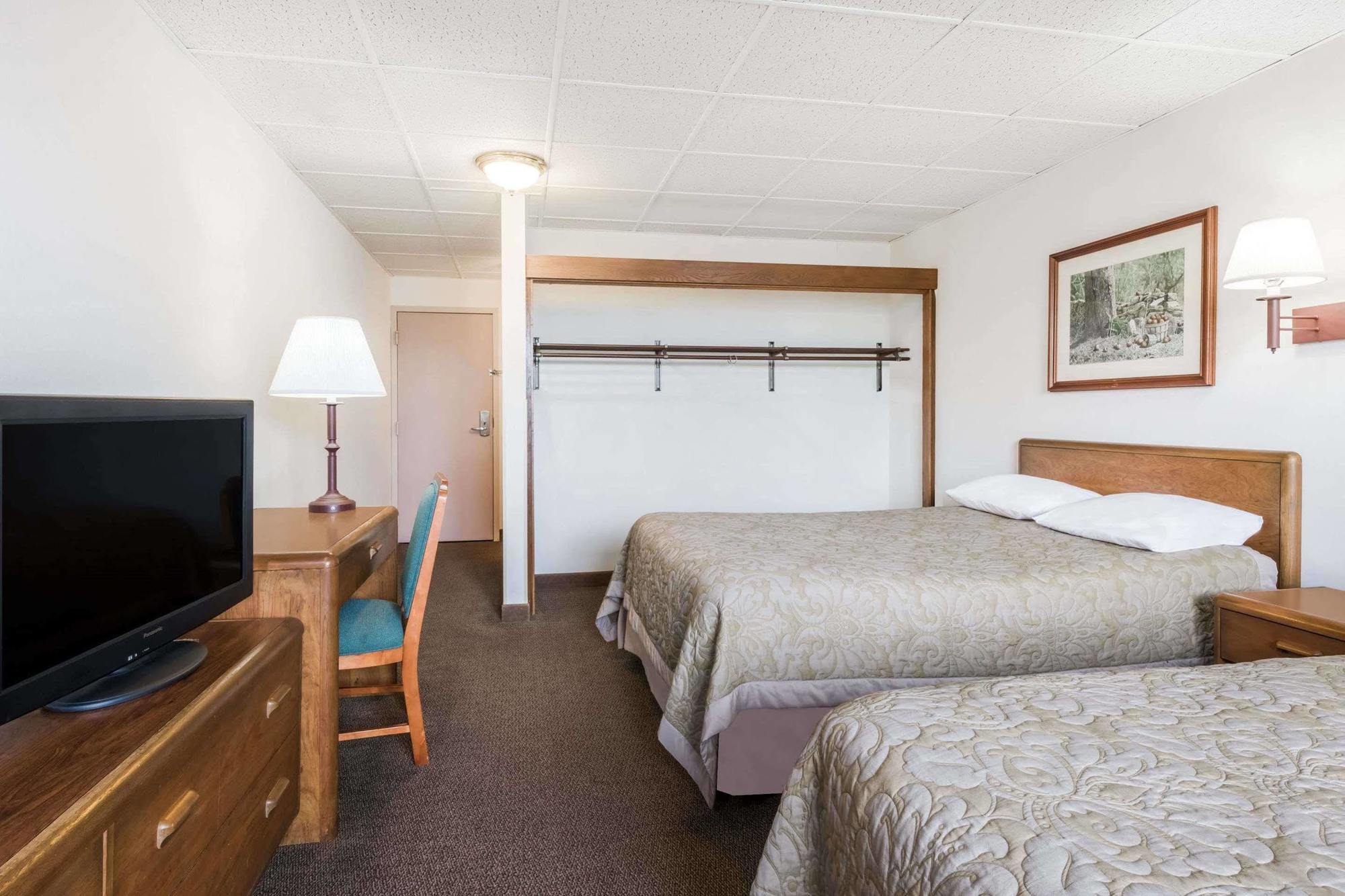 Motel Super 8 By Wyndham